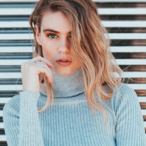 Sophisticated Ribbed Turtleneck Tee